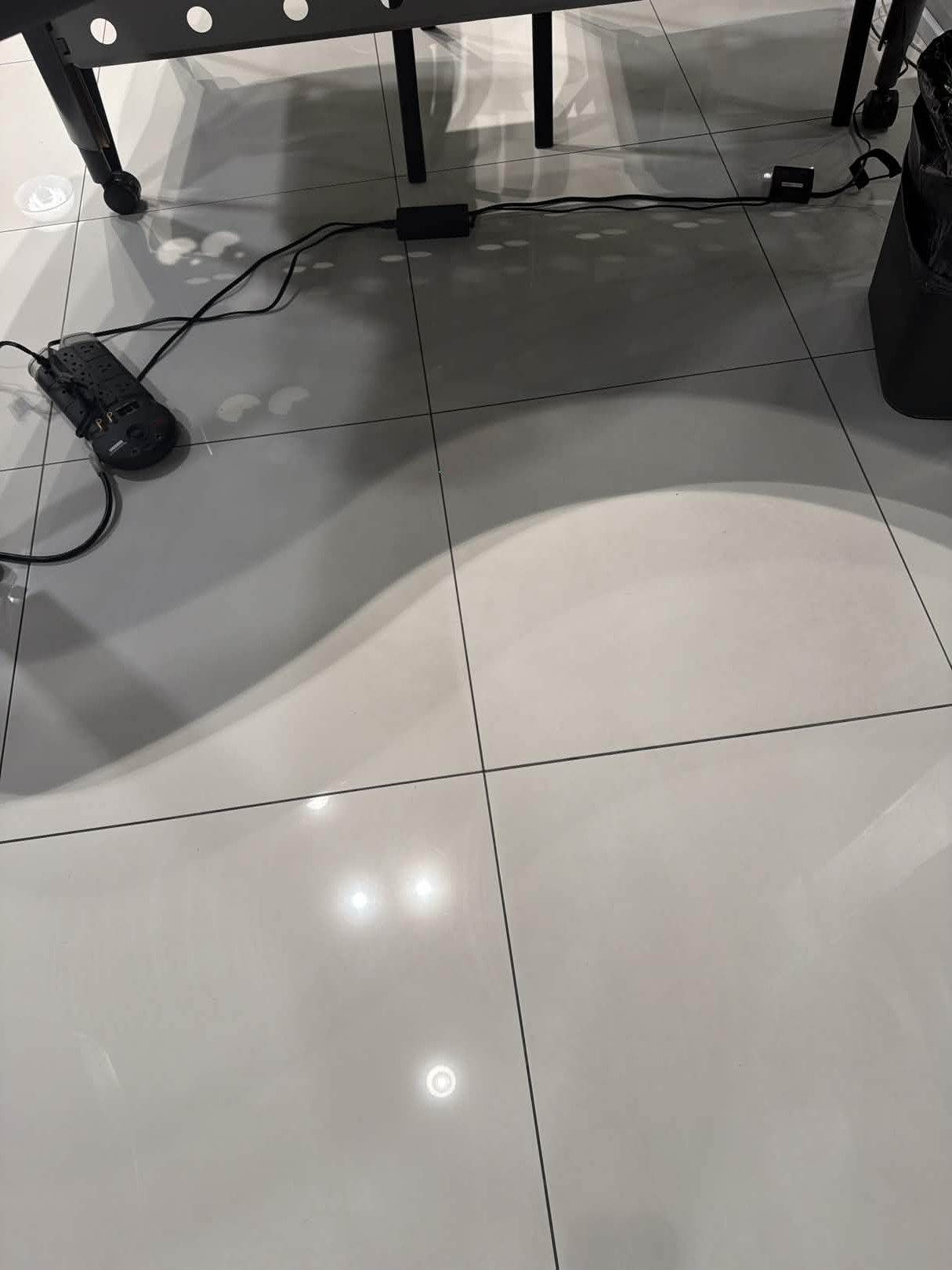 Showroom After - Clean floor